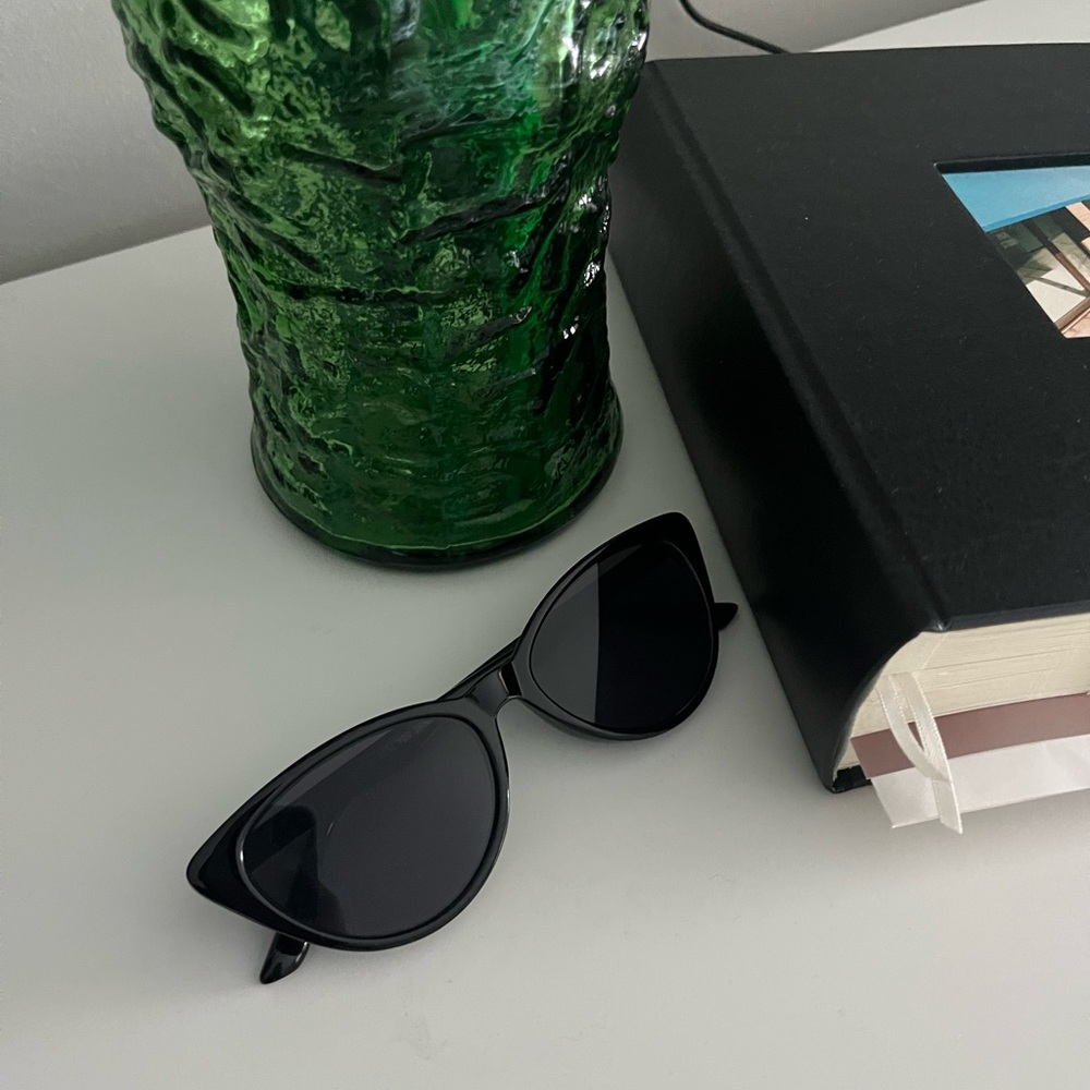 Aerie sunnies